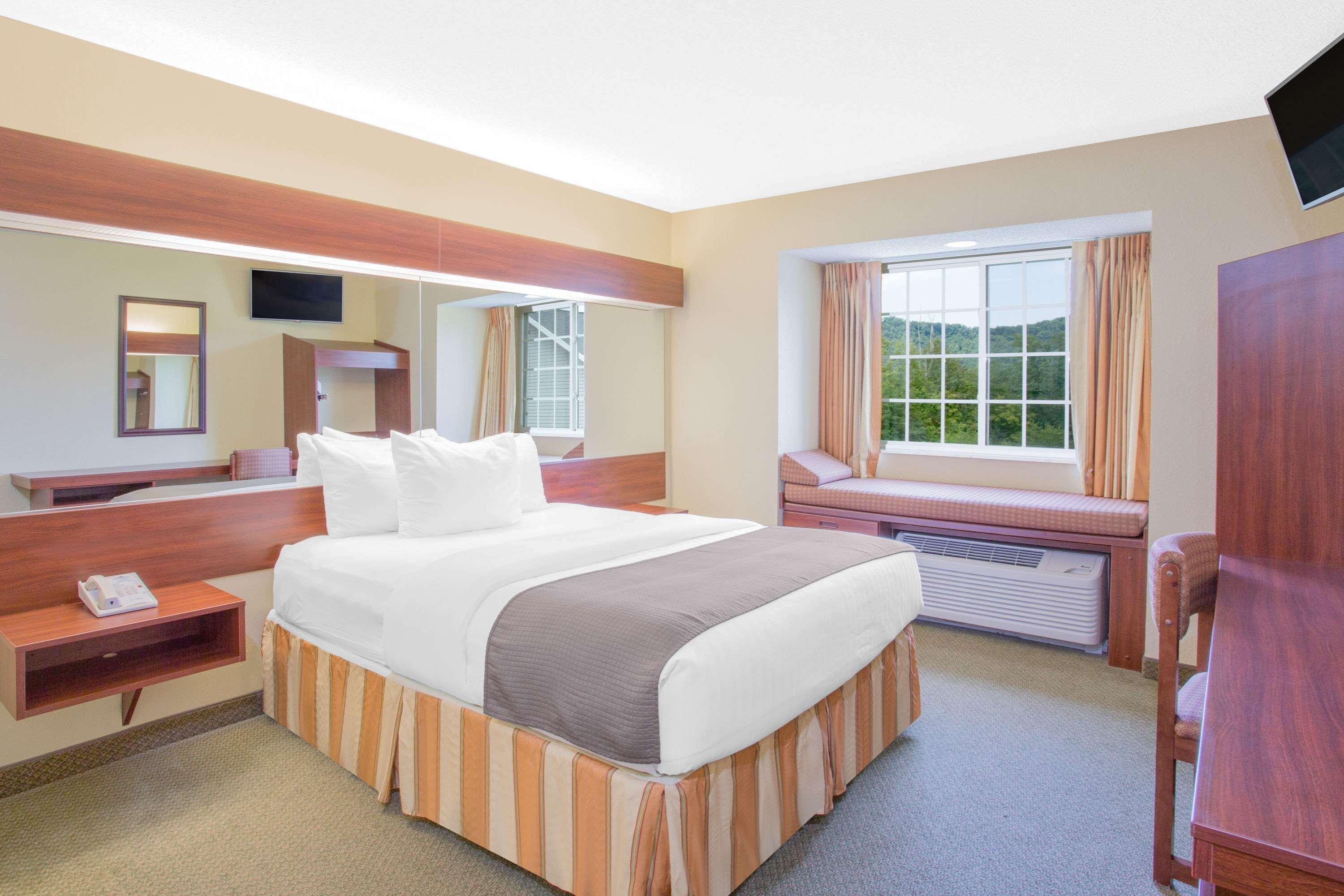 Microtel Inn And Suites Gassaway Zewnętrze zdjęcie